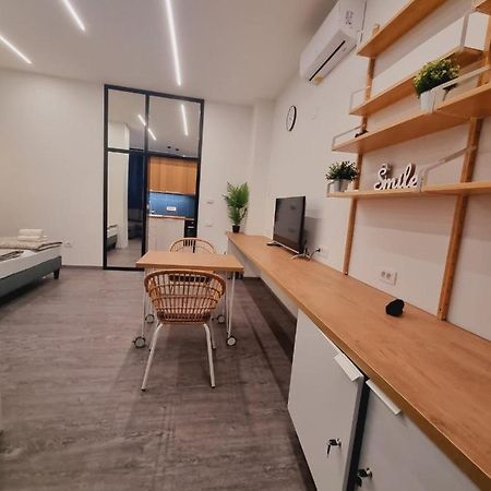 Taskovic Apartment Ljubljana Bagian luar foto